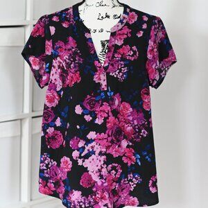 NEW Torrid Top Women's Sz 10 Short Sleeve Blouse Black Pink Floral NEW WITH TAGS